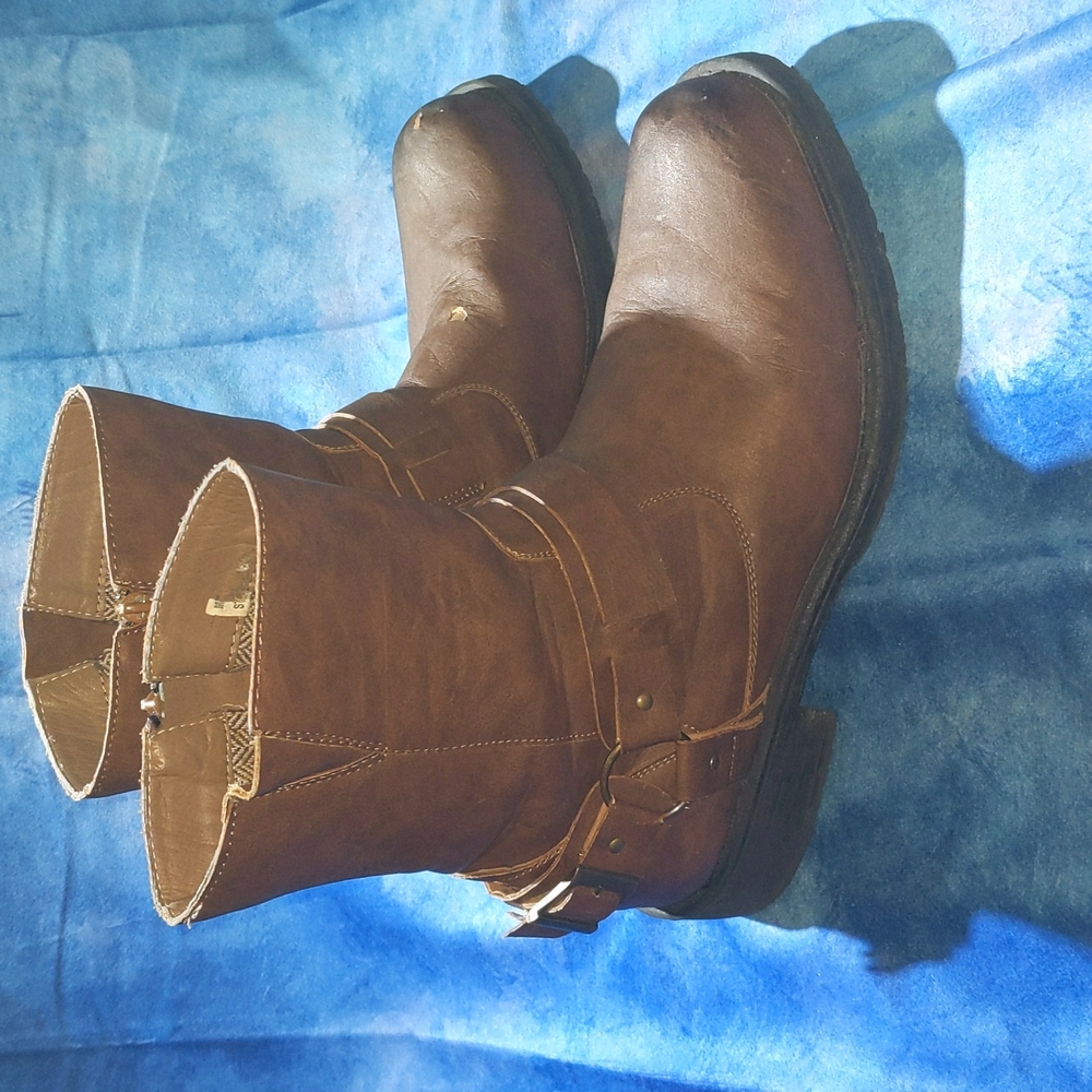 Men's boots